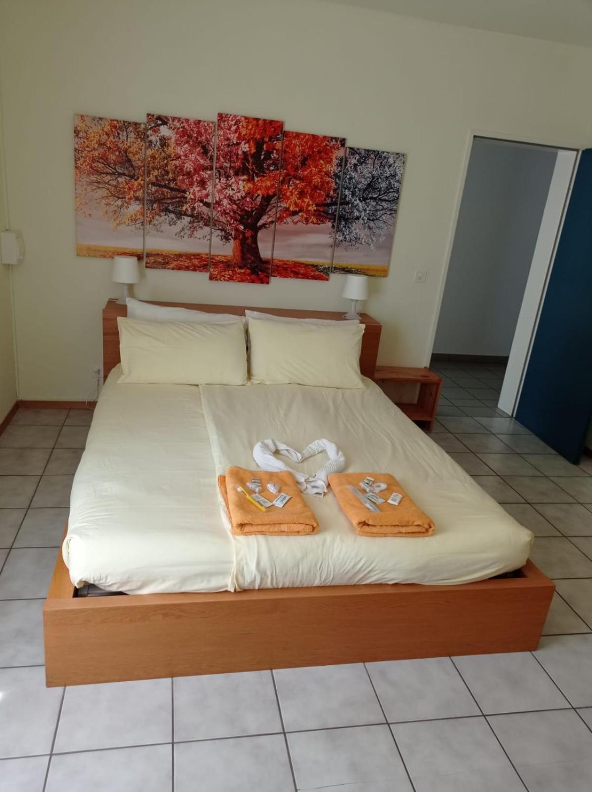 Hotel Ristorante Camoghe Isone Buitenkant foto